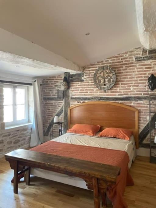La Maison De Lea, Chambres D'Hotes De 14 Couchages Tournus Esterno foto